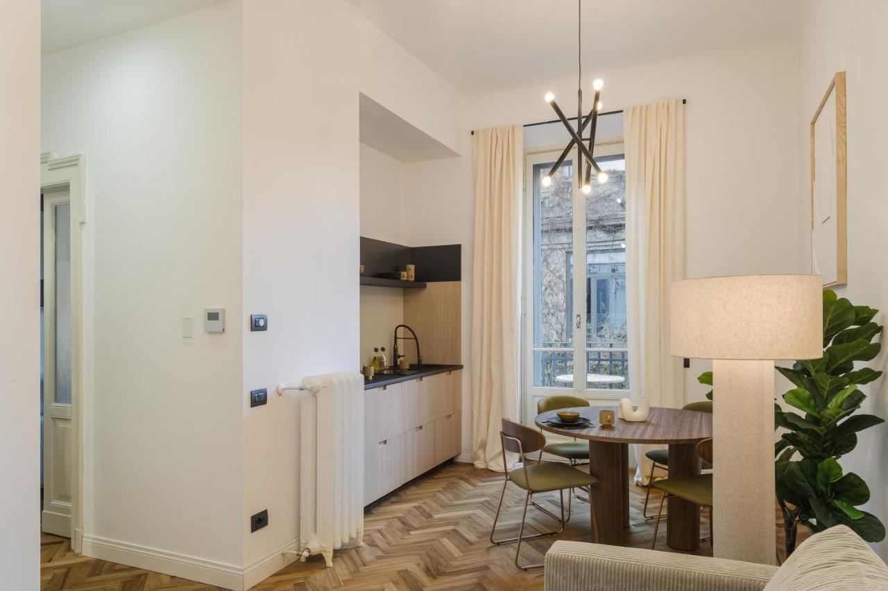 Casa Unica Milano - Elegant Apartment With Balcony - Centrale 1 Exterior foto