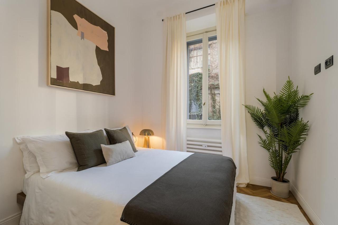 Casa Unica Milano - Elegant Apartment With Balcony - Centrale 1 Exterior foto
