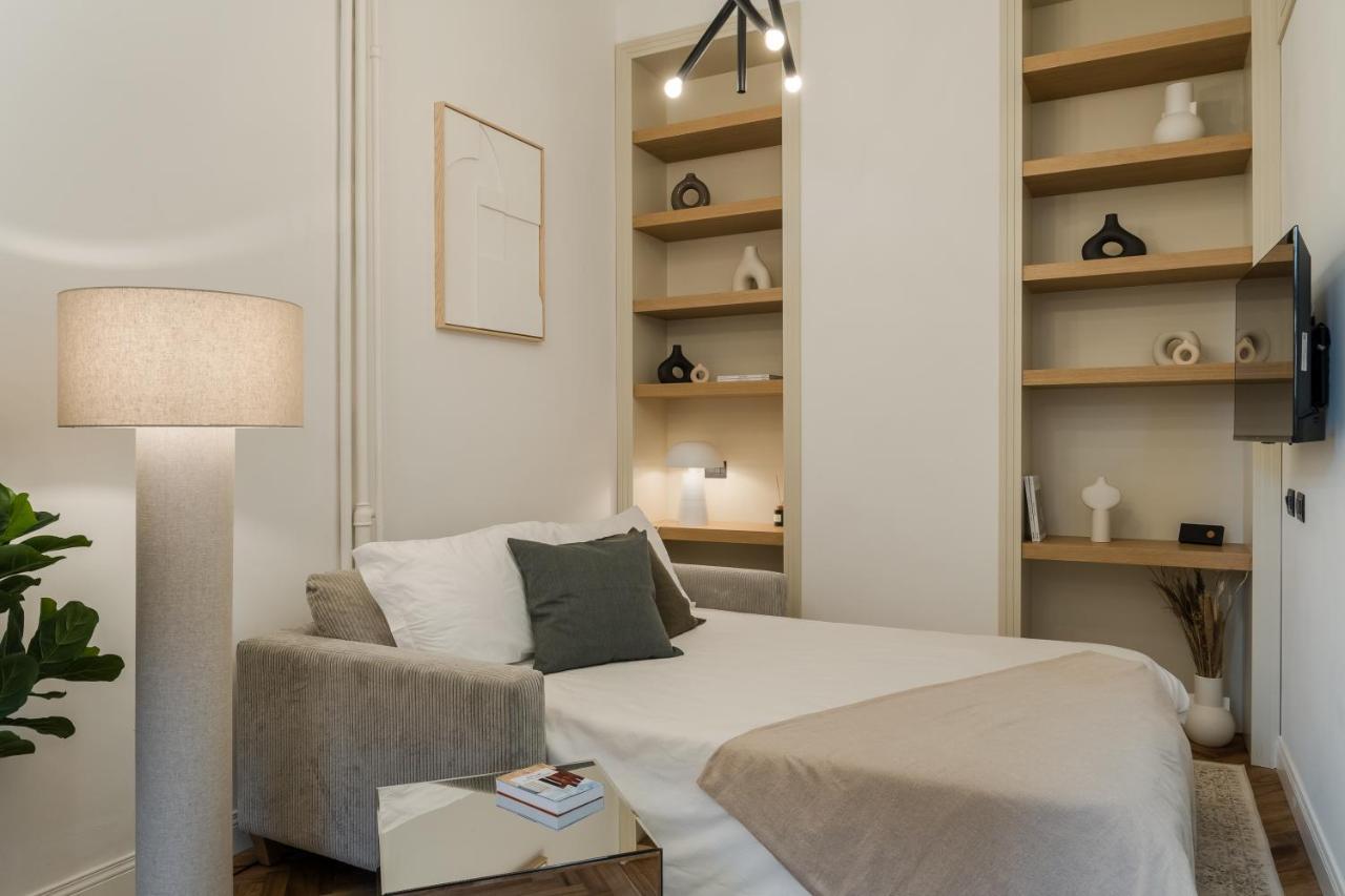 Casa Unica Milano - Elegant Apartment With Balcony - Centrale 1 Exterior foto
